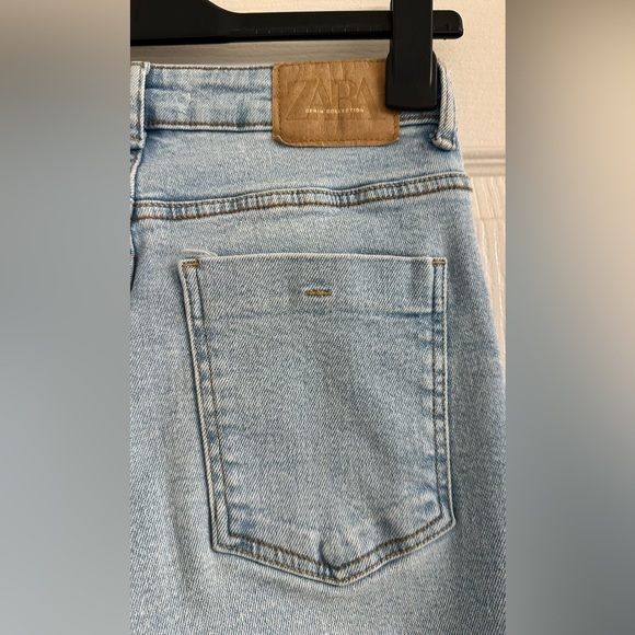 High-waisted flare fit jeans ZARA - Picture 5 of 7